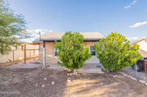 113 E Columbia St, Tucson, AZ 85714