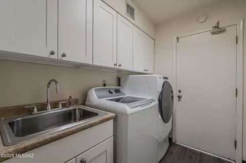 1900 E Campbell Ter, Tucson, AZ 85718 photo 30