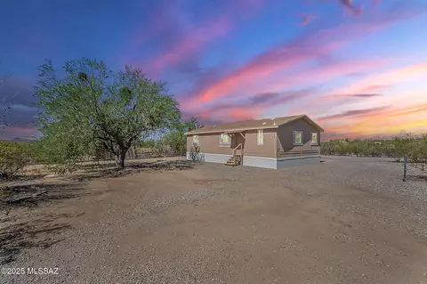 1491 N San Joaquin Rd, Tucson, AZ 85743