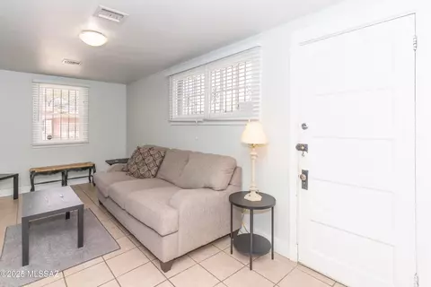 1018 N Jacobus Ave, Tucson, AZ 85705