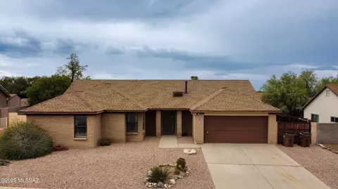 4871 W Condor Dr, Tucson, AZ 85742