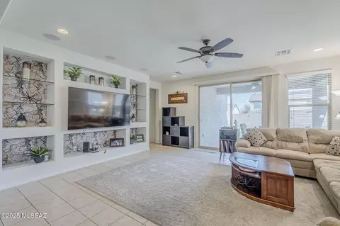 11015 E Ava Marie Pl, Tucson, AZ 85747
