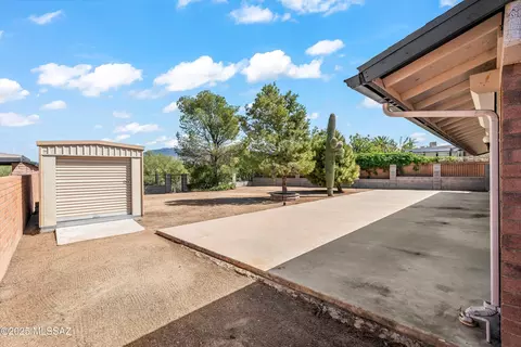 Exterior - 10025 Eric Alan Pl, Tucson, AZ 85748 photo 3 of 6