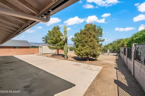 Exterior - 10025 Eric Alan Pl, Tucson, AZ 85748 photo 4 of 6