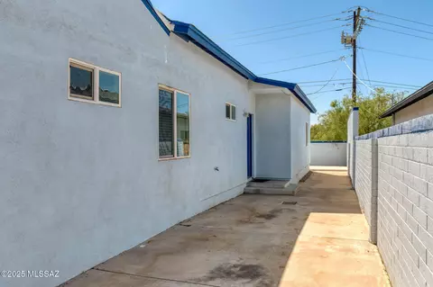 Exterior - 1304 E 13th St, Tucson, AZ 85719 photo 10 of 15