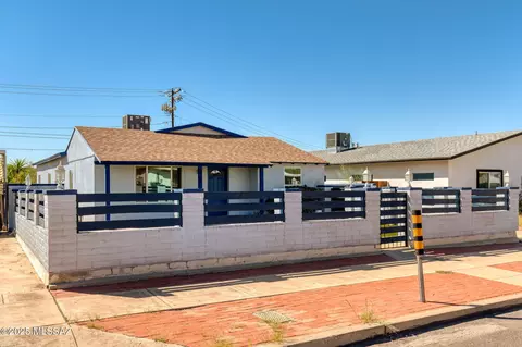 Exterior - 1304 E 13th St, Tucson, AZ 85719 photo 2 of 15