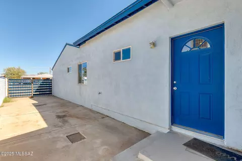 Exterior - 1304 E 13th St, Tucson, AZ 85719 photo 8 of 15
