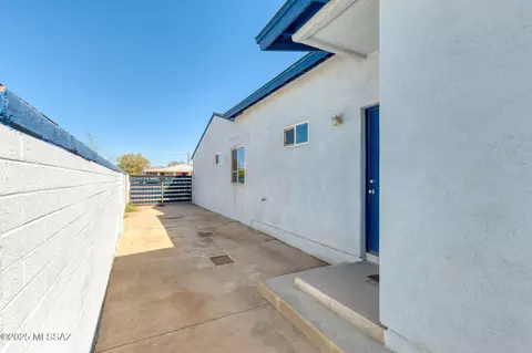 Exterior - 1304 E 13th St, Tucson, AZ 85719 photo 11 of 15