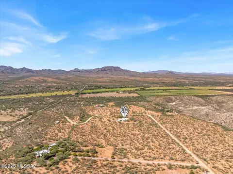 11 Culton Ln, Tubac, AZ 85646
