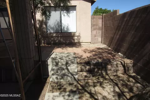 2451 N Palo Hacha Dr, Tucson, AZ 85745