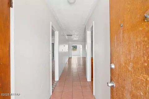 Entry Way - 4741-4745 E 2nd St, Tucson, AZ 85711 photo 2 of 3