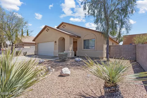 9562 E Shiloh St, Tucson, AZ 85748