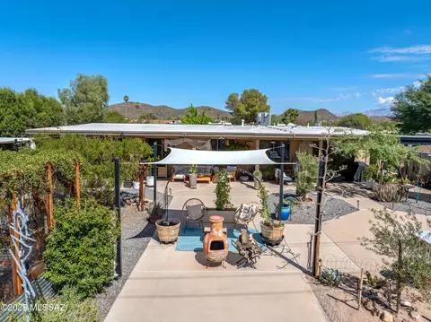 Exterior - 2981 W Holladay St, Tucson, AZ 85746 photo 9 of 10