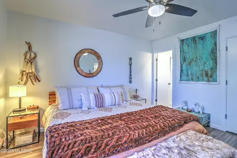 Bedroom - 2981 W Holladay St, Tucson, AZ 85746 photo 2 of 3