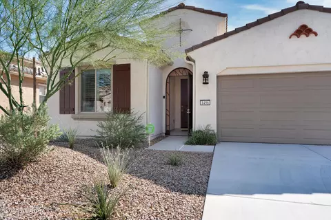 1496 E Blue Granite Drive Dr, Green Valley, AZ 85614
