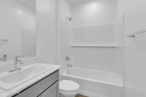 Bath - 12208 E Morris Carson Dr, Vail, AZ 85641 photo 1 of 2