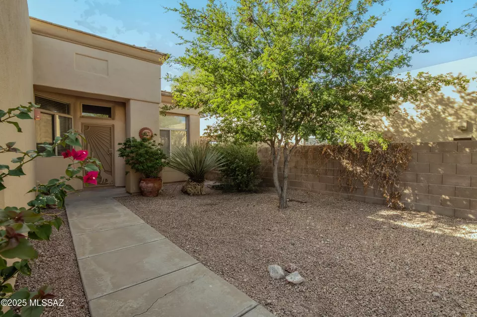 Exterior - 6329 Camino De Cabaluna, Tucson, AZ 85704 photo 2 of 3