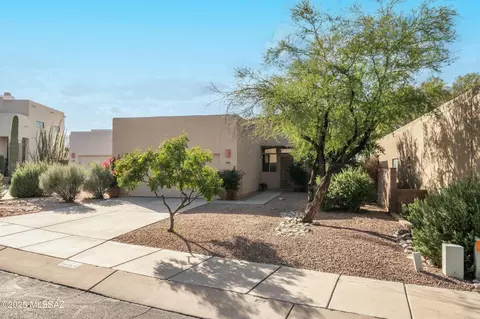 6329 Camino De Cabaluna, Tucson, AZ 85704