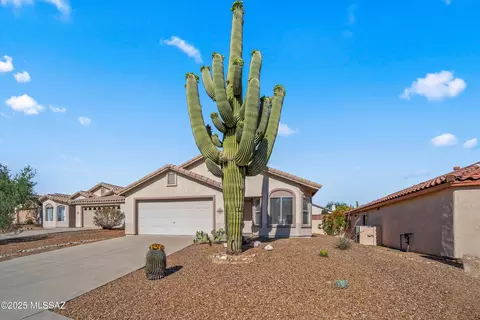 12688 N Wild Indigo Dr, Marana, AZ 85658