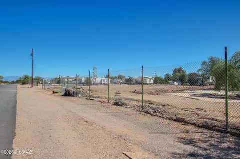 17141 W Sandy St, Marana, AZ 85653