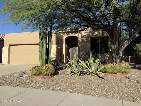 8591 N Rolling River Dr, Tucson, AZ 85743