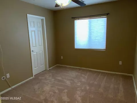 Bedroom - 12787 E Hartshorn Pass, Vail, AZ 85641 photo 2 of 3