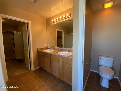 Bath - 12787 E Hartshorn Pass, Vail, AZ 85641 photo 3 of 4