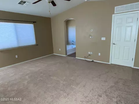 Living - 12787 E Hartshorn Pass, Vail, AZ 85641 photo 6 of 7