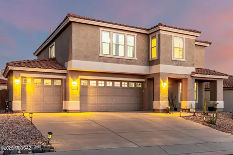 10154 N Eight Iron Ln, Oro Valley, AZ 85737
