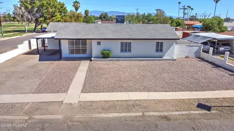 801 S Belvedere Ave, Tucson, AZ 85711