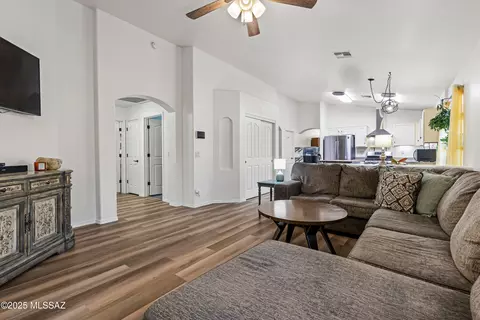 Living - 10890 S Arrowhead Spring Dr, Vail, AZ 85641 photo 1 of 3
