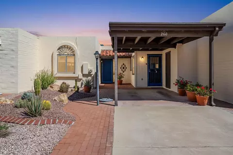 260 N Calle Del Lago, Green Valley, AZ 85614
