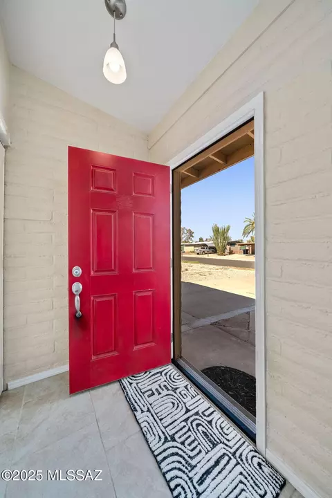 Entry Way - 7002 E 45th St, Tucson, AZ 85730 photo 2 of 2