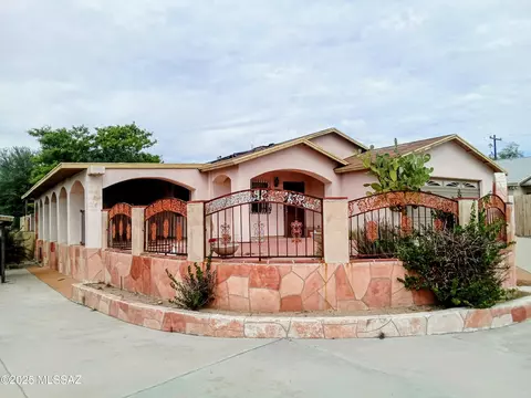 1988 W King Ave, Tucson, AZ 85713