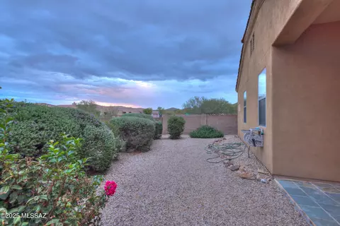 Exterior - 641 E Painted Pueblo Dr, Vail, AZ 85641 photo 7 of 9