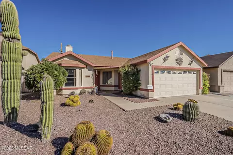 7041 S Camino Triste, Tucson, AZ 85746