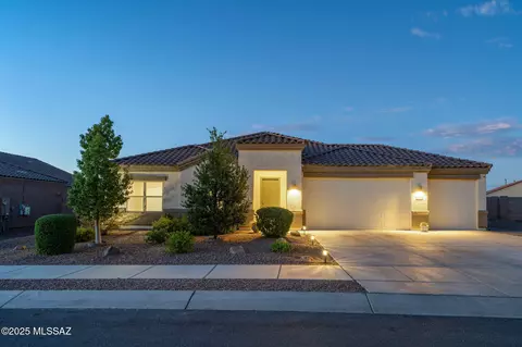 366 W Aberdeen St, Vail, AZ 85641