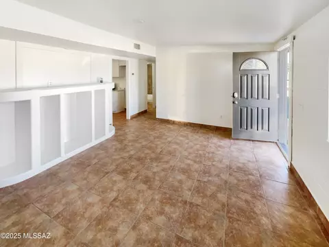 Living - 8558 E Ruby Dr, Tucson, AZ 85730 photo 2 of 5