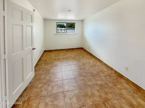Bedroom - 8558 E Ruby Dr, Tucson, AZ 85730 photo 8 of 8
