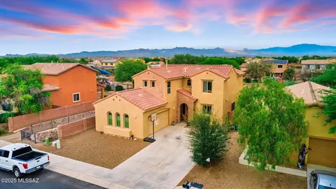 12910 N Fox Hollow Dr, Marana, AZ 85653