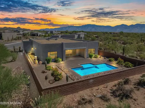4527 W Cajun Sun Ln, Marana, AZ 85658