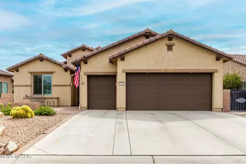 2472 E Rolling Meadow Ln, Green Valley, AZ 85614