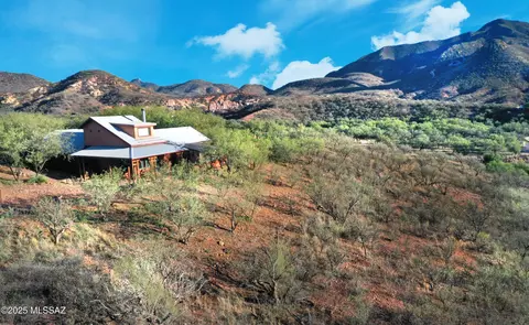 45 Redrock Dr, Patagonia, AZ 85624