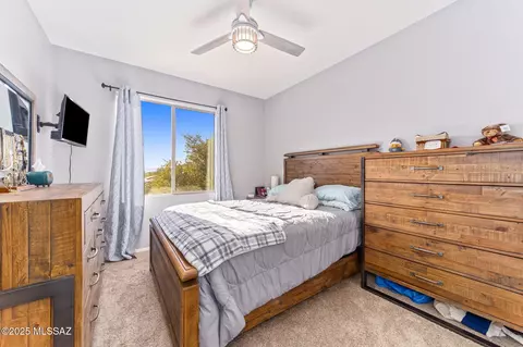 Bedroom - 17377 S Indigo Mesa Pass, Vail, AZ 85641 photo 4 of 5