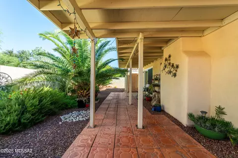 Exterior - 3673 W Thundercloud Loop, Tucson, AZ 85742 photo 2 of 11