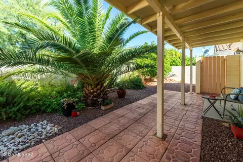 Exterior - 3673 W Thundercloud Loop, Tucson, AZ 85742 photo 3 of 11