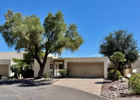 6848 E Dorado Ct, Tucson, AZ 85715