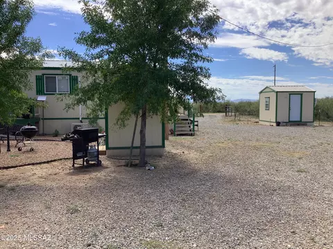 Exterior - 150 E Saddle Dr, Willcox, AZ 85643 photo 5 of 14