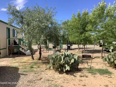 Exterior - 150 E Saddle Dr, Willcox, AZ 85643 photo 3 of 14