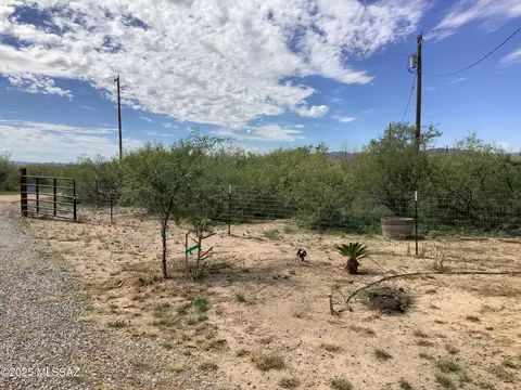 Exterior - 150 E Saddle Dr, Willcox, AZ 85643 photo 12 of 14